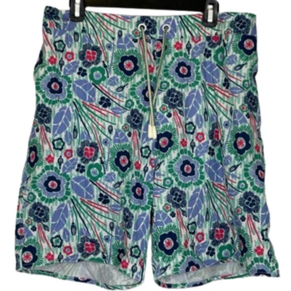 Johnnie-O Ocean-side fauna adorn the Driftwood Half Elastic Surf Shorts size XL - Picture 1 of 12